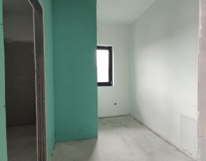 Maison 3 chambres à vendre dans Chinteni
