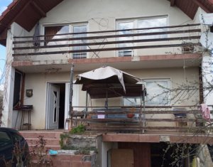 Maison 5 chambres à vendre dans Floresti