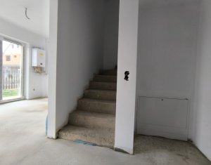 Maison 4 chambres à vendre dans Floresti