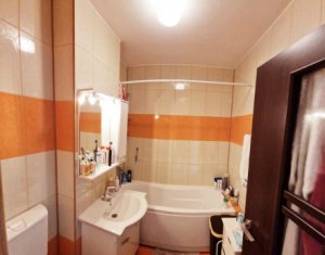 Appartement 3 chambres à vendre dans Floresti