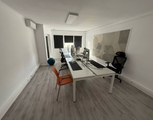 Bureau à louer dans Cluj-napoca, zone Europa