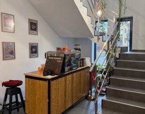 Bureau à louer, 900m2 dans Cluj-napoca, zone Europa