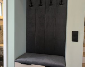 Maison 4 chambres à vendre dans Floresti