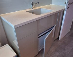 Appartement 3 chambres à louer dans Cluj-napoca, zone Centru