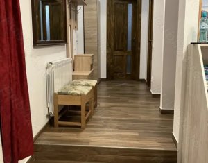 Maison 4 chambres à vendre dans Floresti