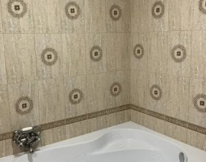 Maison 4 chambres à vendre dans Floresti
