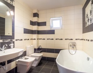 Appartement 3 chambres à vendre dans Floresti