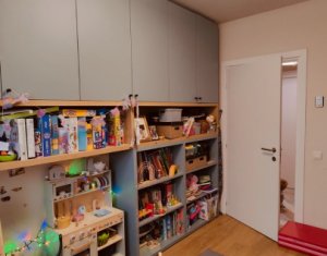 Appartement 3 chambres à vendre dans Cluj-napoca, zone Marasti