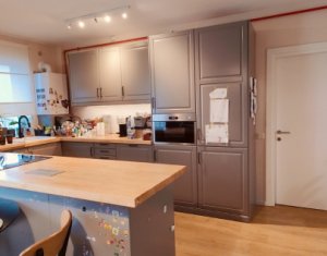 Appartement 3 chambres à vendre dans Cluj-napoca, zone Marasti