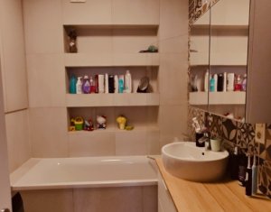 Appartement 3 chambres à vendre dans Cluj-napoca, zone Marasti