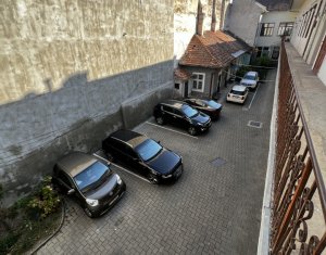 Bureau à louer dans Cluj-napoca, zone Centru