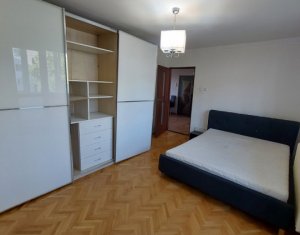 Appartement 3 chambres à vendre dans Cluj-napoca, zone Manastur