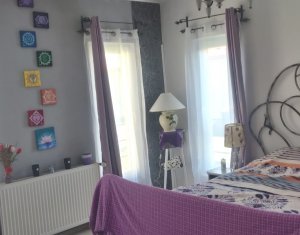 Maison 4 chambres à vendre dans Floresti