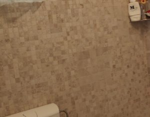 Maison 4 chambres à vendre dans Floresti