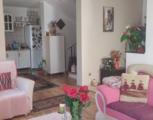 Maison 4 chambres à vendre dans Floresti
