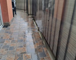 Appartement 3 chambres à vendre dans Floresti