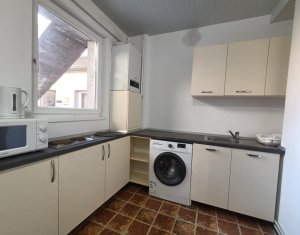 Appartement 3 chambres à louer dans Cluj-napoca, zone Centru
