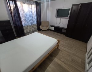 Appartement 3 chambres à louer dans Cluj-napoca, zone Centru