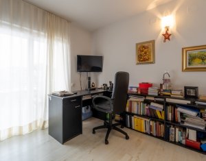 Appartement 3 chambres à vendre dans Cluj-napoca, zone Andrei Muresanu