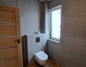 Appartement 3 chambres à vendre dans Floresti