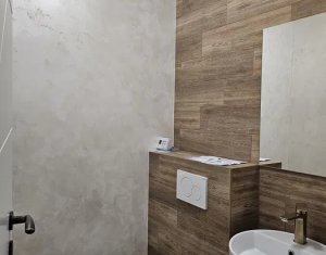 Appartement 3 chambres à louer dans Cluj-napoca, zone Marasti