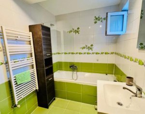 Appartement 3 chambres à louer dans Floresti