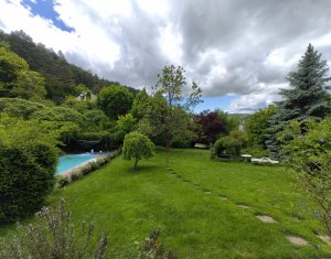 , 240m2 in Floresti