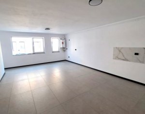 , 72m2 dans Floresti