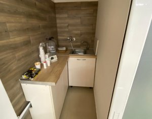 Bureau à louer dans Floresti