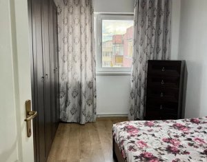 Appartement 4 chambres à vendre dans Cluj-napoca, zone Marasti