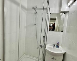 Appartement 4 chambres à vendre dans Cluj-napoca, zone Marasti