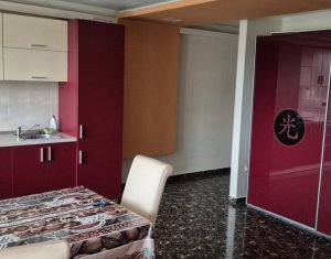 Appartement 3 chambres à vendre dans Floresti