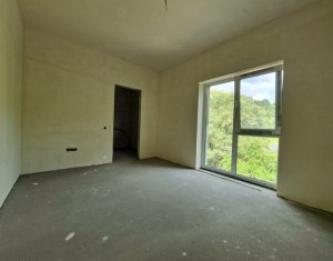 Maison 4 chambres à vendre dans Floresti