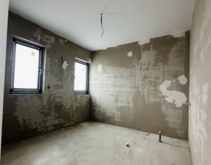 Maison 4 chambres à vendre dans Chinteni