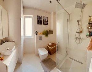 Appartement 4 chambres à vendre dans Cluj-napoca, zone Buna Ziua