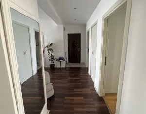 Appartement 4 chambres à vendre dans Cluj-napoca, zone Buna Ziua