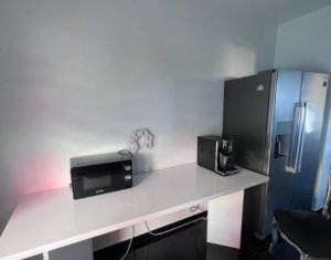 Casa de lux, mobilata complet, in imobil tip triplex, Floresti, Teilor