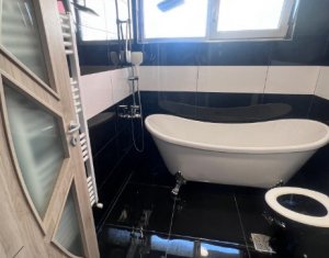 Casa de lux, mobilata complet, in imobil tip triplex, Floresti, Teilor