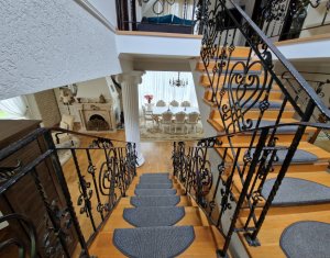 Maison 4 chambres à vendre dans Cluj-napoca, zone Borhanci
