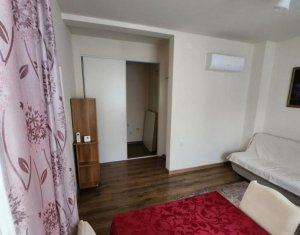 Maison 3 chambres à louer dans Floresti
