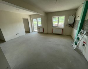 Appartement 3 chambres à vendre dans Floresti