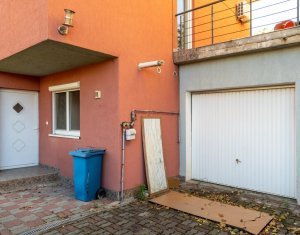 Maison 5 chambres à vendre dans Floresti