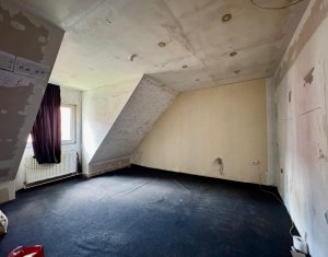Maison 3 chambres à vendre dans Floresti
