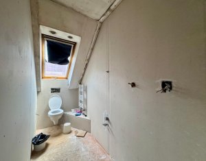 Maison 3 chambres à vendre dans Floresti