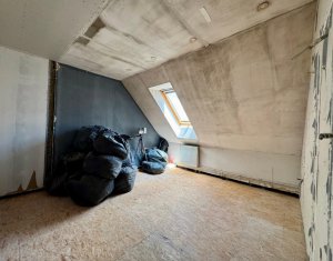 Maison 3 chambres à vendre dans Floresti