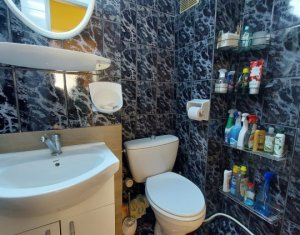 Appartement 4 chambres à vendre dans Cluj-napoca, zone Manastur