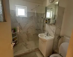 Appartement 3 chambres à vendre dans Cluj-napoca, zone Manastur