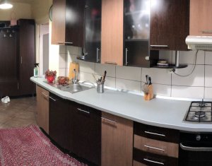 Appartement 3 chambres à louer dans Cluj-napoca, zone Manastur