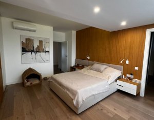 Appartement 5 chambres à vendre dans Cluj-napoca, zone Buna Ziua