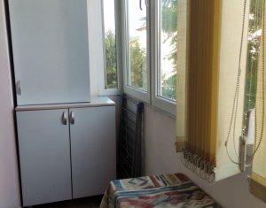 Appartement 3 chambres à louer dans Cluj-napoca, zone Centru